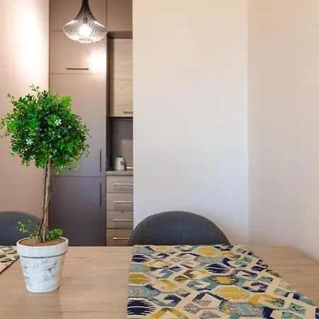 Apartment 402